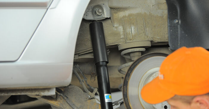 DIY replacement of Shock Absorber on VAUXHALL Zafira Mk II (B) (A05) 1.6 2009 is not an issue anymore with our step-by-step tutorial