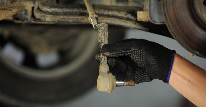 Changing of Track Rod End on Zafira A 1998 won't be an issue if you follow this illustrated step-by-step guide