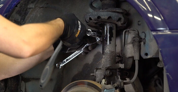 Cómo reemplazar Amortiguadores en un VAUXHALL Corsa Mk III (D) Hatchback (S07) 2011: descargue manuales en PDF e instrucciones en video