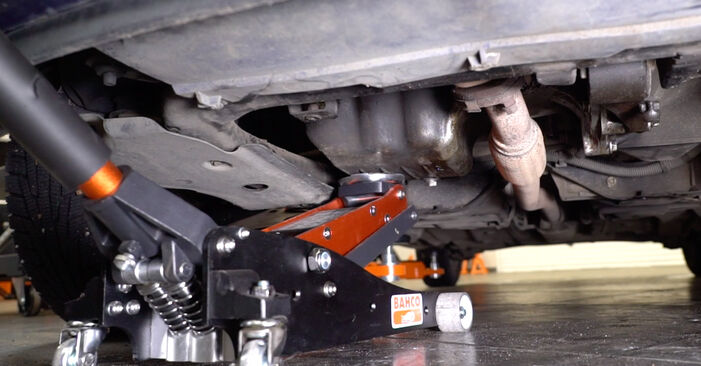 Replacing Engine Mount on VAUXHALL ASTRA Mk IV (G) Coupe (F67) 2004 2.2 16V by yourself
