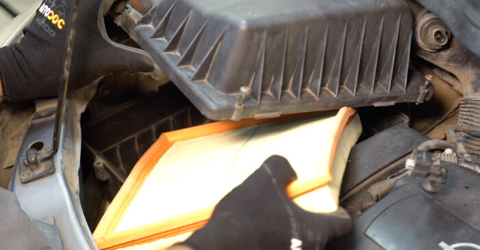 Changing Air Filter on VAUXHALL VX220 Convertible (E01) 2.2 i 2003 by yourself