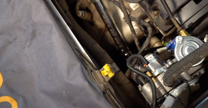 How to remove VAUXHALL VECTRA 2.2 direct 2004 Oil Filter - online easy-to-follow instructions
