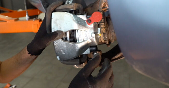 How to remove VAUXHALL ASTRA 1.7 CDTI 16V 2002 Brake Calipers - online easy-to-follow instructions