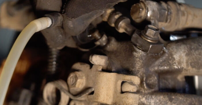 Wie kompliziert ist es, selbst zu reparieren: Bremsscheiben am Opel Astra H L70 1.3 CDTI (L70) 2010 ersetzen – Laden Sie sich illustrierte Wegleitungen herunter