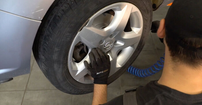 Replacing Brake Discs on Opel Meriva B 2012 1.4 (75) by yourself