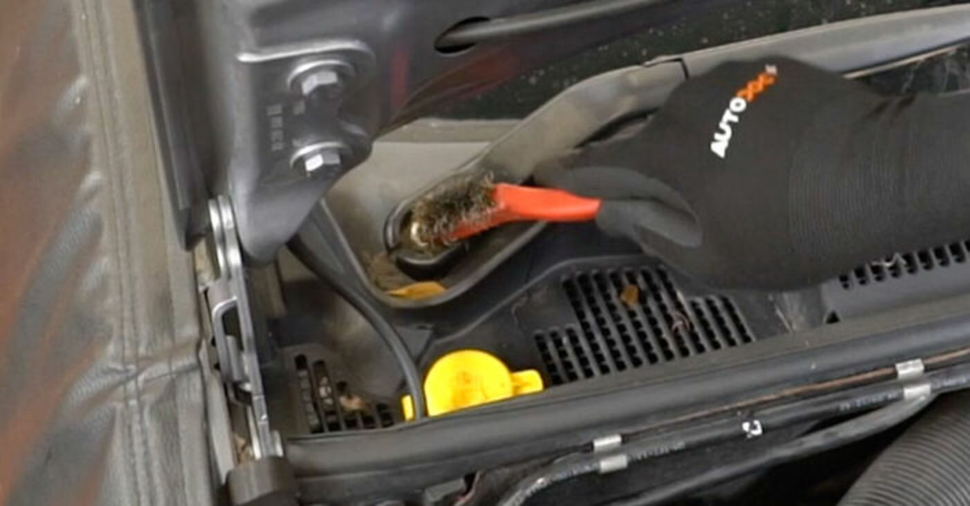 How to change front coil springs on VAUXHALL Meriva Mk I (A) (X03
