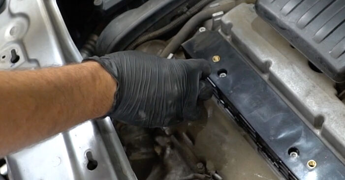 Replacing Thermostat on VAUXHALL ASTRA Mk IV (G) Convertible 2001 1.8 16V by yourself