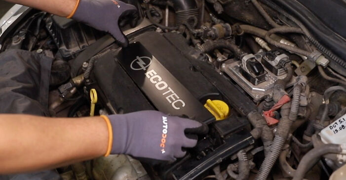 VAUXHALL ASTRA 1.6 i 16V (L08) Ignition Coil replacement: online guides and video tutorials