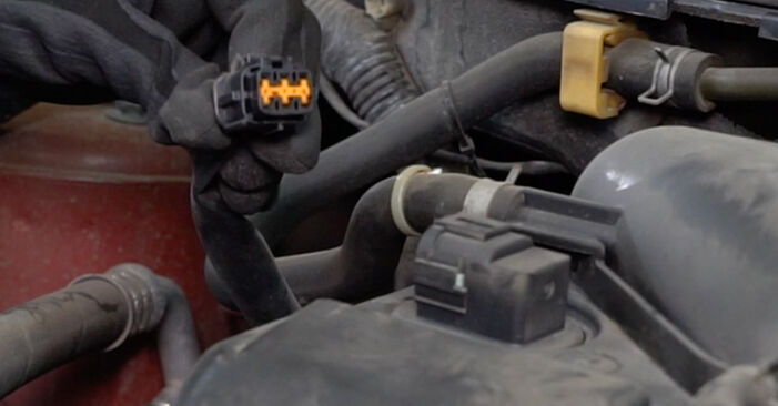 Vanskelighetsgrad: Bytte av Tennplugger på Nissan Juke f15 1.6 DIG-T NISMO 2016 – last ned illustrert veiledning