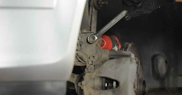 Zamenjajte Ležaj Amortizerja na Opel Astra H TwinTop 2009 1.9 CDTi (L67) sami