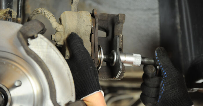 Grand Santa Fé (DM) 3.3 GDi Allrad 2024 Brake Pads DIY replacement workshop manual