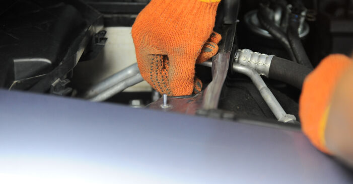 Tausch Tutorial Domlager am AUDI A6 Limousine (4G2, 4GC, C7) 2013 wechselt - Tipps und Tricks