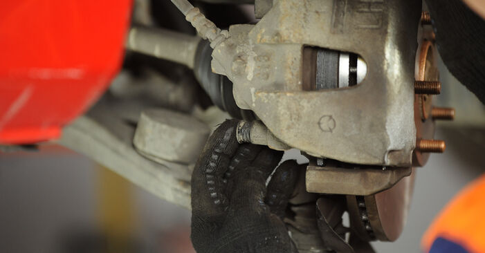 Mazda 5 cw 2.0 (CWEFW) 2012 Bremsbeläge wechseln: Kostenfreie Reparaturwegleitungen
