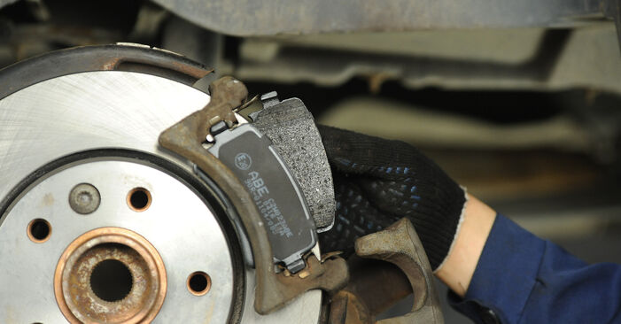 Step-by-step recommendations for DIY replacement Audi A8 D4 2012 6.3 W12 quattro Brake Pads