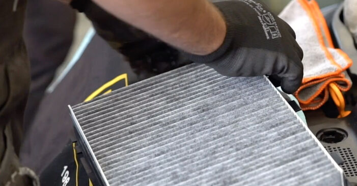 How to replace Pollen Filter on VW CITYGOLF 1983: download PDF manuals and video instructions