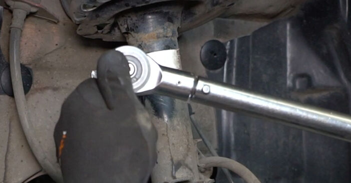 NISSAN TIIDA 1.6 Anti Roll Bar Links replacement: online guides and video tutorials