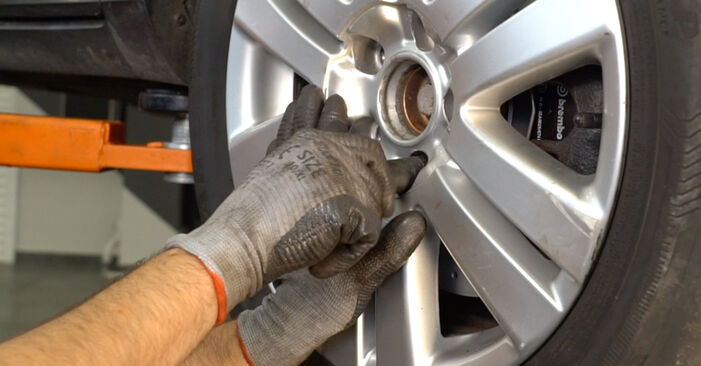 Wie kompliziert ist es, selbst zu reparieren: Spurstangenkopf am VW Jetta Mk7 Limousine (BU3) 350 TSI 2023 ersetzen – Laden Sie sich illustrierte Wegleitungen herunter
