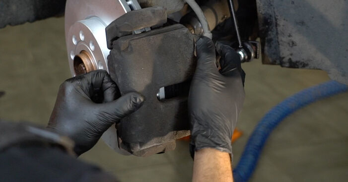 Replacing Brake Discs on Audi A3 Convertible 2012 2.0 TDI by yourself