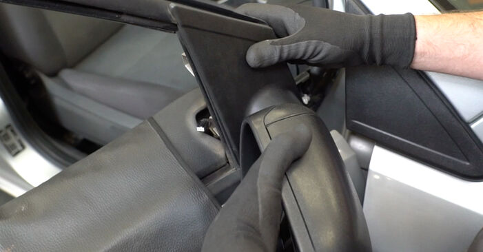 FORD Focus Mk2 Cabrio (DB3) 1.6 Lusterko boczne wymiana: przewodniki online i samouczki wideo