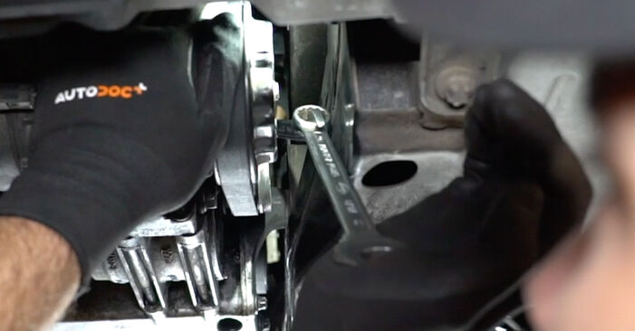 Changing Poly V-Belt on MERCEDES-BENZ VANEO (414) 1.7 CDI (414.700) 2005 by yourself
