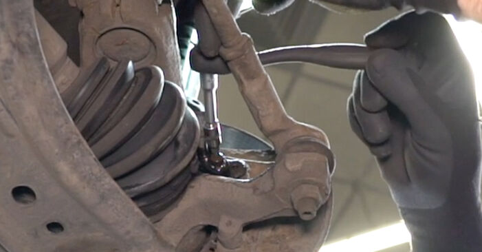 Vanskelighetsgrad: Bytte av ABS Sensor på VW BORA 2.0 2013 – last ned illustrert veiledning
