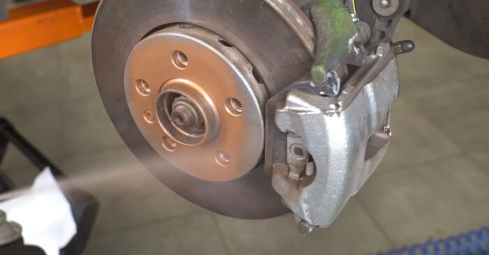Replacing Brake Hose on VW Bora 1j2 2000 1.6 by yourself