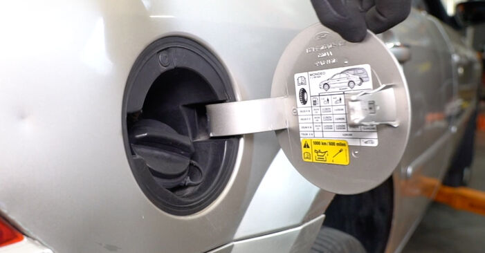 Hvordan skifte Drivstoffilter på Ford Mondeo b5y 2000 – gratis PDF- og videoveiledninger