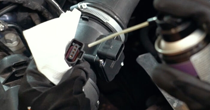 Replacing Mass Air Flow Sensor on Seat Toledo 1m 1999 1.9 TDI by yourself