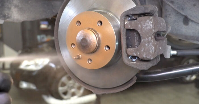 Replacing Brake Discs on Alfa Romeo 156 932 1998 1.9 JTD (932.A2B00, 932.A2C00) by yourself