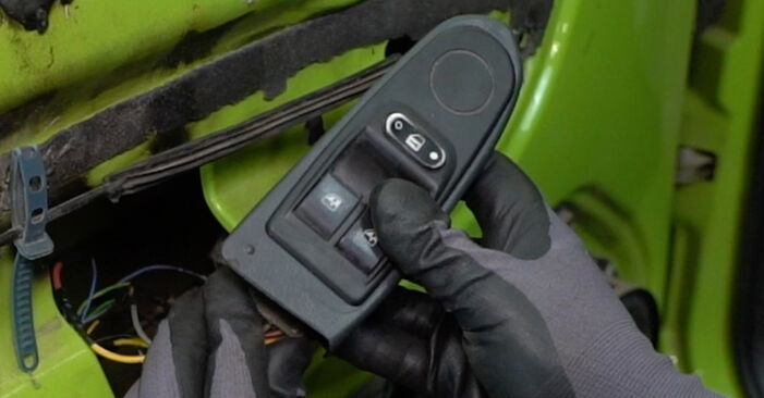 SEAT Arosa (6H) 1.4 TDI Podnośnik szyby wymiana: przewodniki online i samouczki wideo