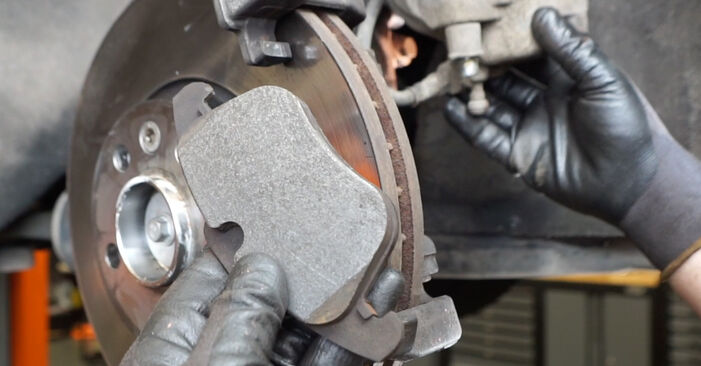 VOLVO S60 1.6 DRIVe / D2 Brake Discs replacement: online guides and video tutorials