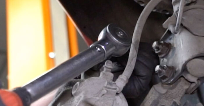 Priporočila korakov za DIY zamenjavo Dacia Logan MCV 2 2014 1.2 LPG Zavorni kolut