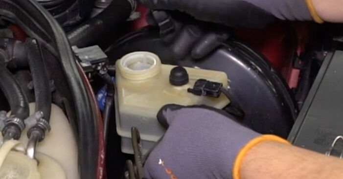 Wie Bremsbeläge beim Mercedes C124 1993 gewechselt werden - Unentgeltliche PDF- und Videoanweisungen
