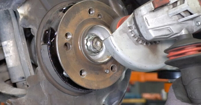 Changing Brake Discs on MERCEDES-BENZ W124 Coupe (C124) 300 CE 3.0 1990 by yourself