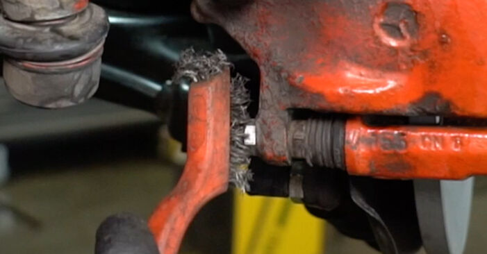Hvordan man skifter Bremsekaliber Reparationssæt på MERCEDES-BENZ 123 SERIES - råd og tricks