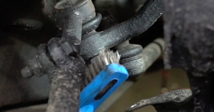 Cómo cambiar Rotula Axial De Direccion en un MERCEDES-BENZ Sedán (W124) - consejos y trucos