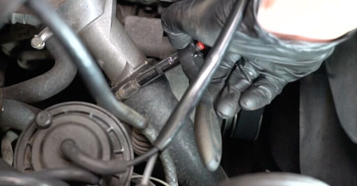 MERCEDES-BENZ G-Klasse SUV (W461) G 290 2.9 Turbo Diesel (461.335, 461.336) 2003 Thermostat selbst austauschen - DIY-Anleitung online