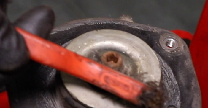 VW CC 358 2.0 TDI 4motion 2013 Stoßdämpfer wechseln: Gratis Reparaturanleitungen