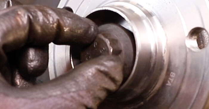 How to change Wheel Bearing on Audi TT FV 2014 - free PDF and video manuals