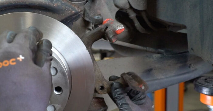 How to change Wheel Bearing on Seat Altea XL 2006 - free PDF and video manuals