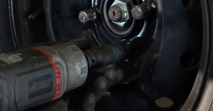 Wie schmierig ist es, selber zu reparieren: Bremsscheiben beim Peugeot 307 Kombi 2.0 2008 wechseln – Downloaden Sie sich Bildanleitungen