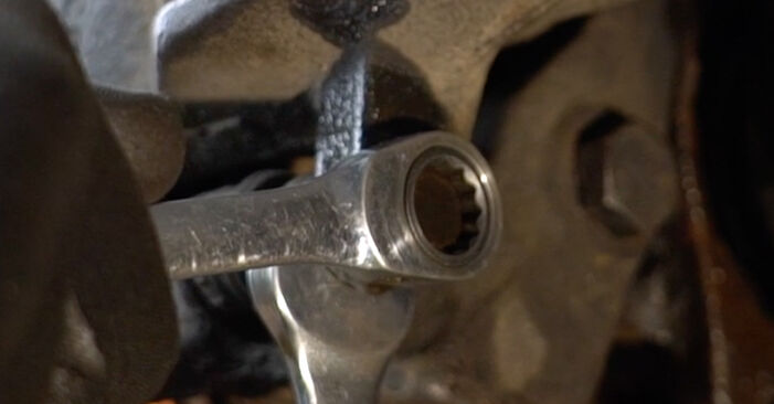 Wie kompliziert ist es, selbst zu reparieren: Bremsbeläge am Peugeot 207 Limousine 1.6 Bioflex 2013 ersetzen – Laden Sie sich illustrierte Wegleitungen herunter