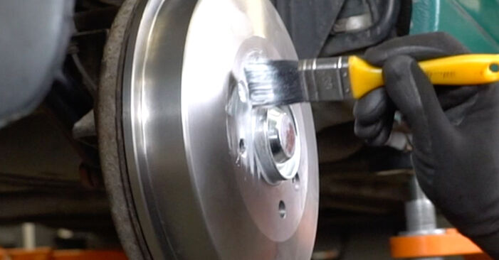 How to change Brake Drum on Citroen Berlingo MF 1996 - free PDF and video manuals
