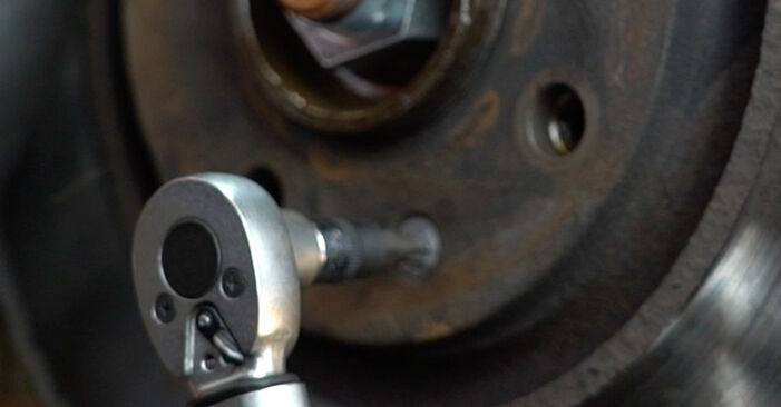 How to remove CITROËN BERLINGO 1.6 HDI 90 2000 Wheel Bearing - online easy-to-follow instructions
