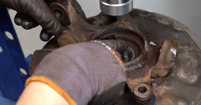 Verso S (_P12_) 1.33 (NSP120_) 2014 Wheel Bearing DIY replacement workshop manual