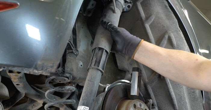 Seat Leon 5f1 1.4 TSI 2014 Stoßdämpfer wechseln: Gratis Reparaturanleitungen