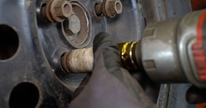 Come cambiare Kit ammortizzatori anteriori e posteriori su SEAT Alhambra (7V8, 7V9) 2008 - suggerimenti e consigli