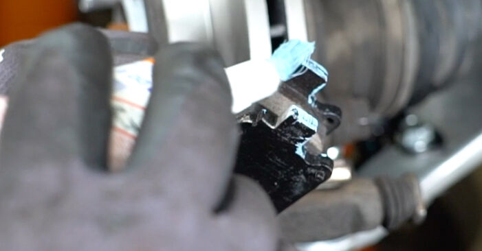 Zamenjajte Zavorni kolut na Nissan Primera P12 Hatchback 2012 1.8 sami