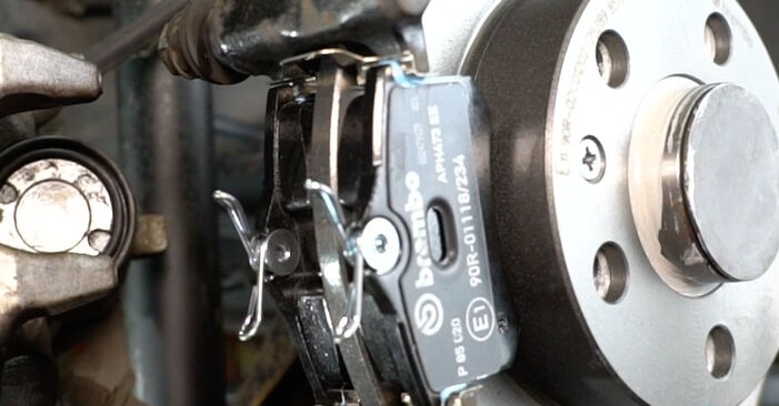 Trinn-for-trinn anbefalinger for hvordan du kan bytte VW Bora 1j2 2003 2.3 V5 Bremseskiver selv