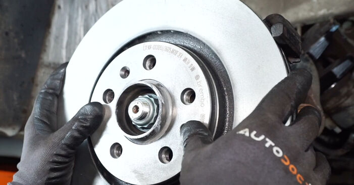 Changing Wheel Bearing on AUDI TT Coupe (8N3) 1.8 T 2001 by yourself